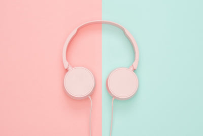 10 Exceptional Podcasts to Listen to During the Lockdown